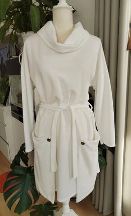 Teplé originální šaty vel.l-xl, l