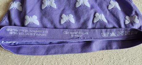 Dívčí set spodního prádla (kalhotky+podprsenka), 128