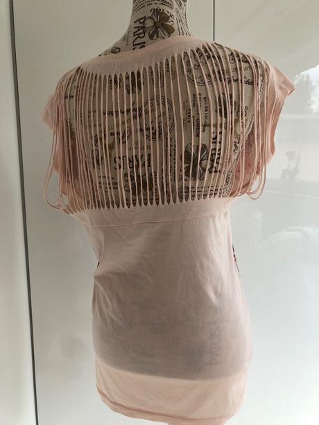 Kvetovane tricko s efektnim vystrihem na zadech xs, mango,xs