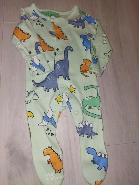 Overal s dinosaury 50, next,50