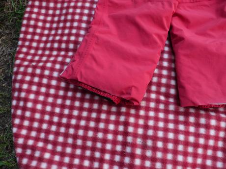 Cervena zimni souprava, tcm,86