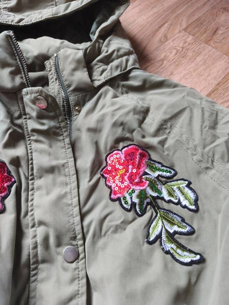 Khaki bunda parka s růžemi 170, s/m, h&m,170