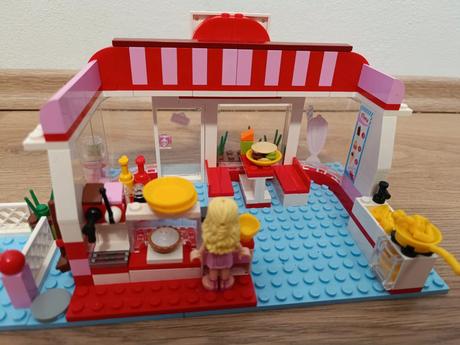 Lego friends 3061 kavárna v parku,