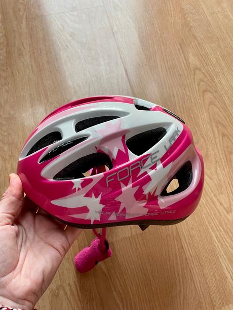 Cyklistická helma, s