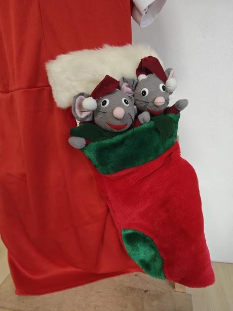 Vánoční šaty, 152