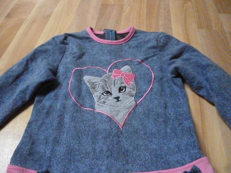 Kočičkové šaty vel. 6-7, 122