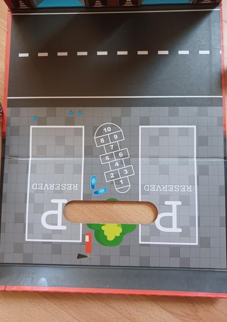 Hasičská stanice papírová,