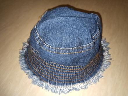 Riflový klobouček (cca 3 roky), 98