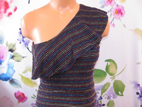 Elastické třpytivé šaty s volánkem, 146