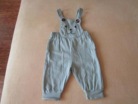 Pěkné zelené bavl. kalhoty s laclem, vel. 3-6 měs., 62