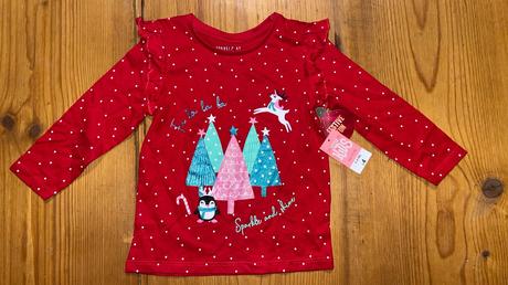 Puntíkované vánoční triko, 104