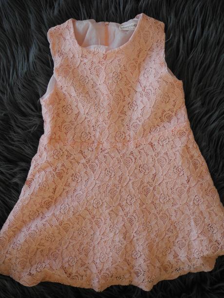 Šaty slavnostní, 104