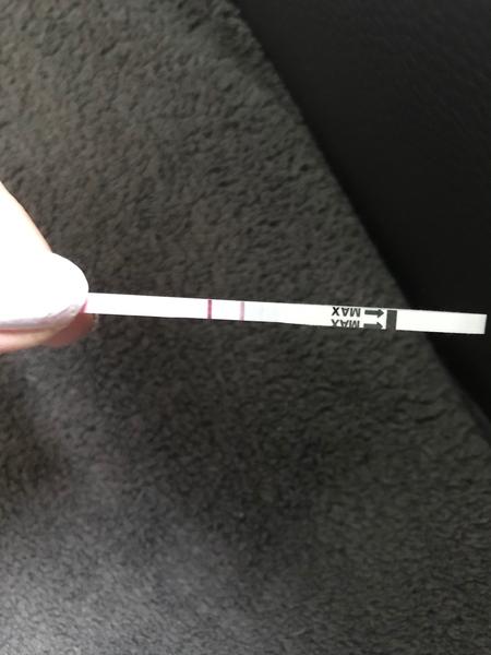 Opožděná menstruace a pozitivní ovulační test. Máte zkušenosti?