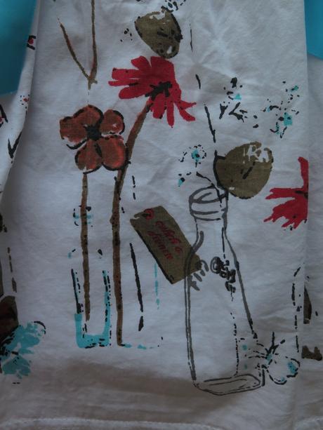 Šaty s modrou stuhou, 98