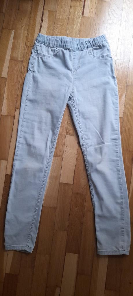 3x dívčí džegíny, 140