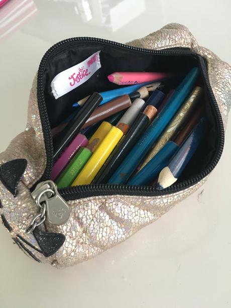 Školní pouzdra/penály s vybavením, 