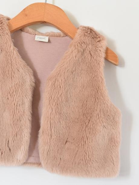 Vesta vel. 3 - 4 roky, next,104