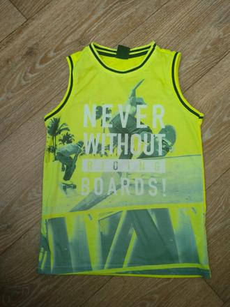 Tílko velikost 134, 134