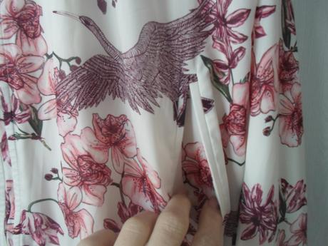 Bílá bunda bundička bomber s květinami, m