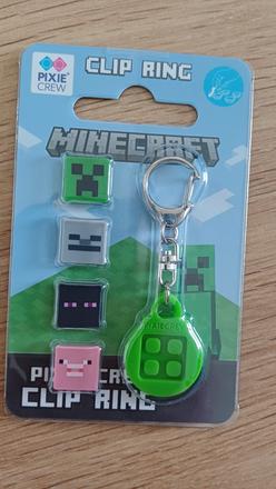 Novy privesek minecraft,