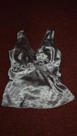 Šedý top motivi s, s