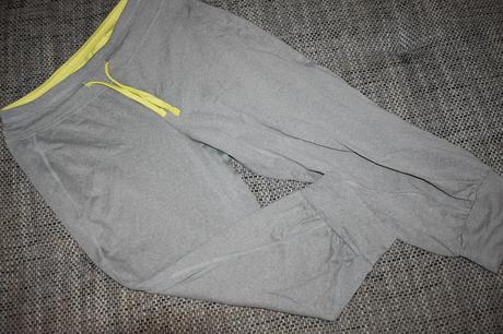 Sportovní 3/4 kraťasy s neon detaily, 152/158, 152