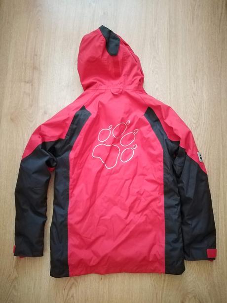 Bunda, jack wolfskin,140