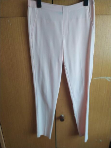 Růžové kalhoty, 40