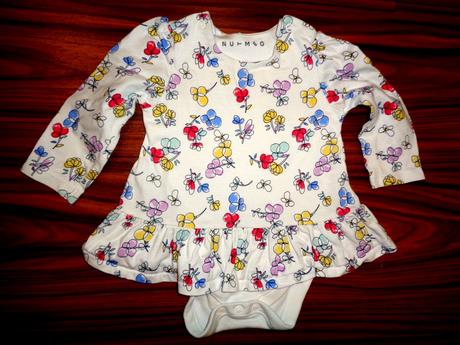 Pěkné květované bodýčkové šaty, nutmeg,68