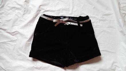 Slavnostní, sváteční kraťasy, 104