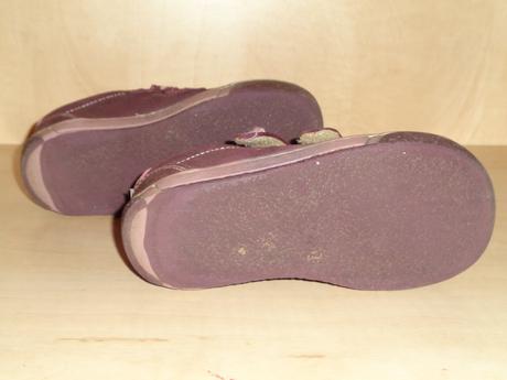 Fialové kožené botky s motýlkem, pegres,26