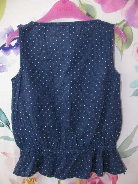 Tmavě modrá plátěná blůzka, 110