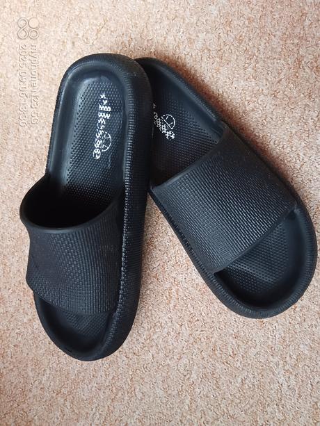 Pantofle zn."ellesse" vel."37", 37