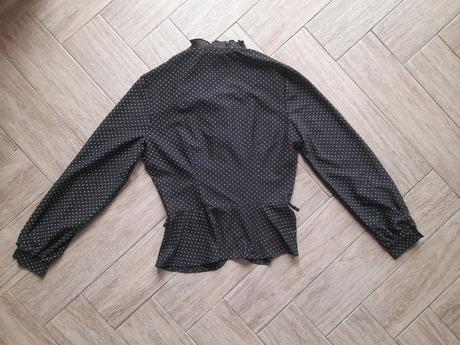 Lehká černá peplum halenka s bílým puntíkem vel. s, s