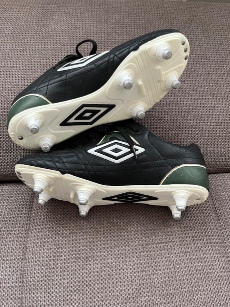 Kopačky umbro speciali, 39