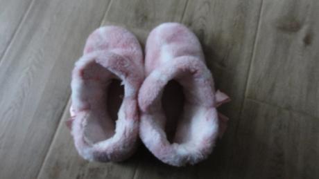 Papuče vel 32/33, 32