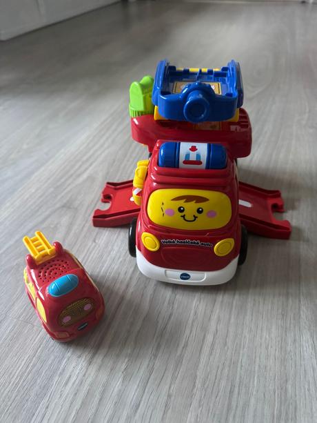 Velké hasičské auto vtech,