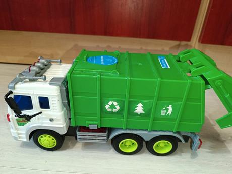 Auta, policie, popeláři pro chlapečka, 