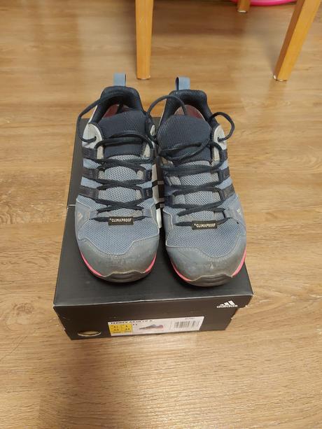 Trekové boty, adidas,33