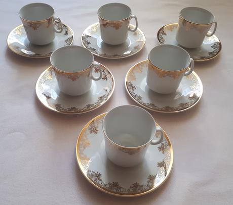 Sada šesti hrnečků s podšálky, 