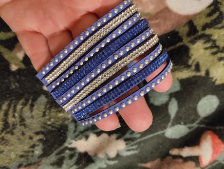 Semišové náramky, 