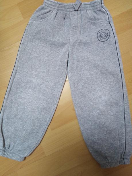 Tepláky 2-3 roky, 98