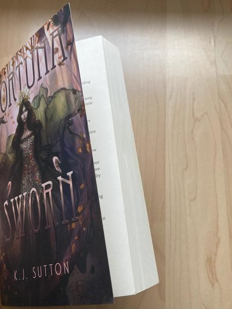 Knížka fortuna sworn - k. j. sutton (english), 