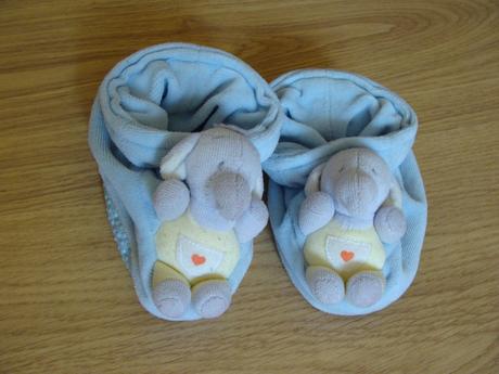 Capáčky se slonem, <17