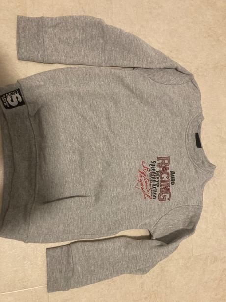 Teplejsi triko/ slaba mikina, 116