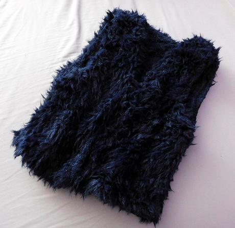 Chlupatková oboustranná vesta vel.s/m, s