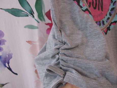 Šedé dívčí tričko s bočním pružným řasením, george,110