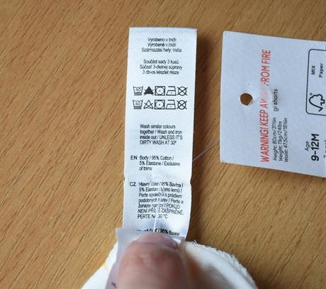 Kraťasy vel. 9 - 12 m, f&f,80