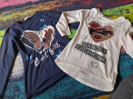 2x tričko s měnícími se flitry modré a bílé, 122