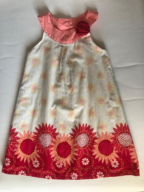 Šatičky s kytičkou, 110